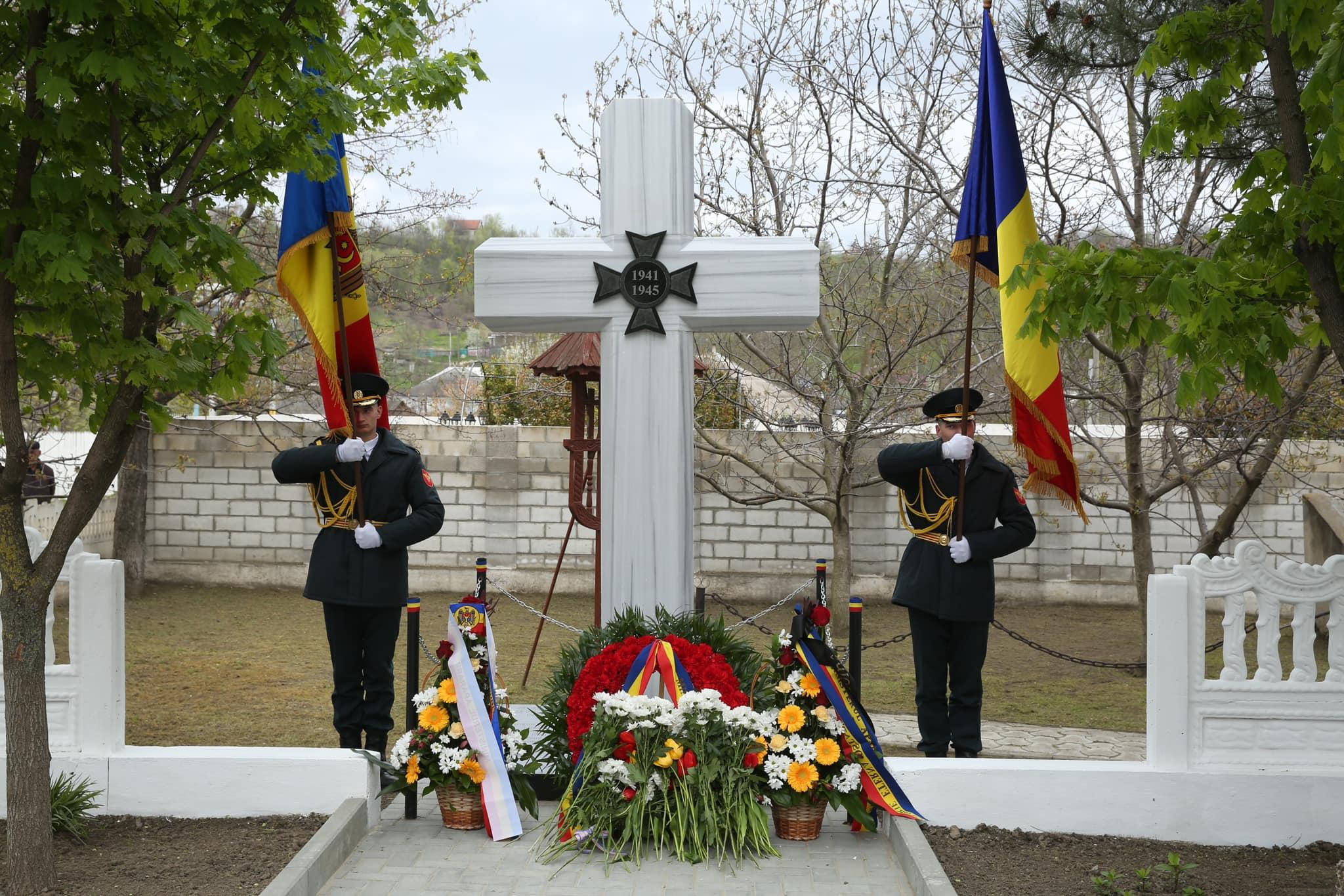 Monument eroi români 